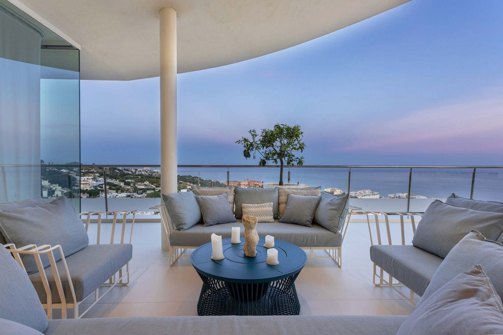Newly Built Sky Villa for Sale in Reserve del Higueron | First 4 ...